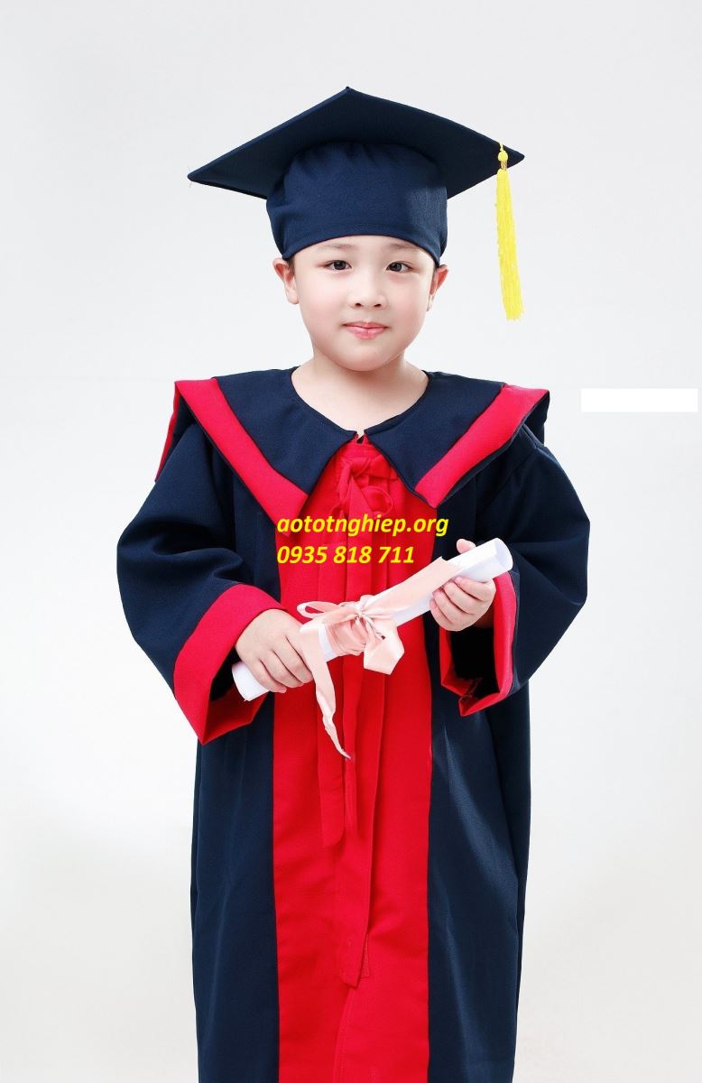 Áo tốt nghiệp trung tâm Anh Ngữ